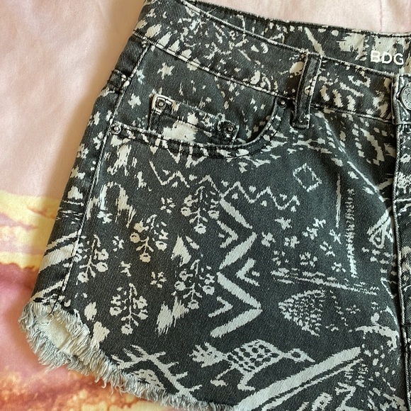 BDG jean shorts - Picture 2 of 6